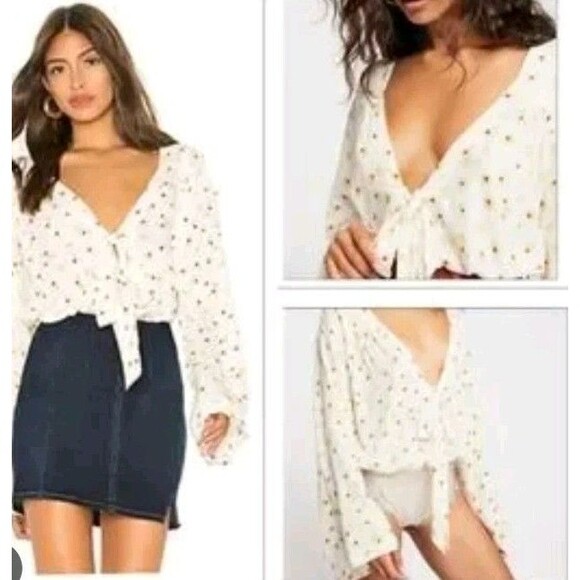 Free People Intimately Bodysuit Size S Flare Long Sleeve 100% Rayon V Neck Lace - Picture 1 of 5